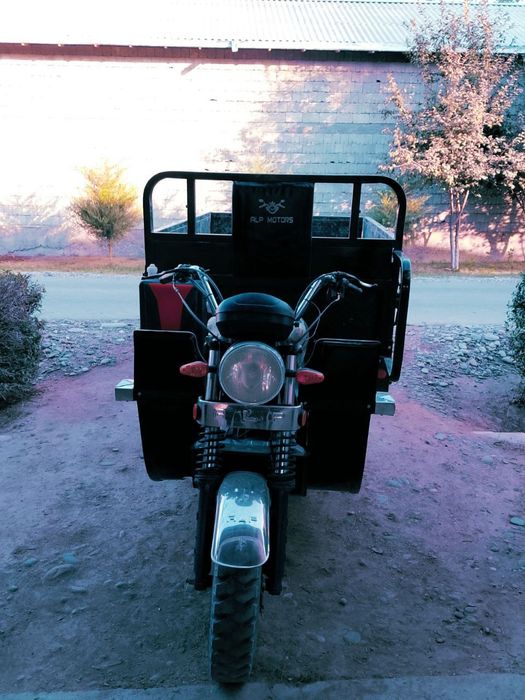 Motoroler idial  saytanyada baraka topadi olgan odam