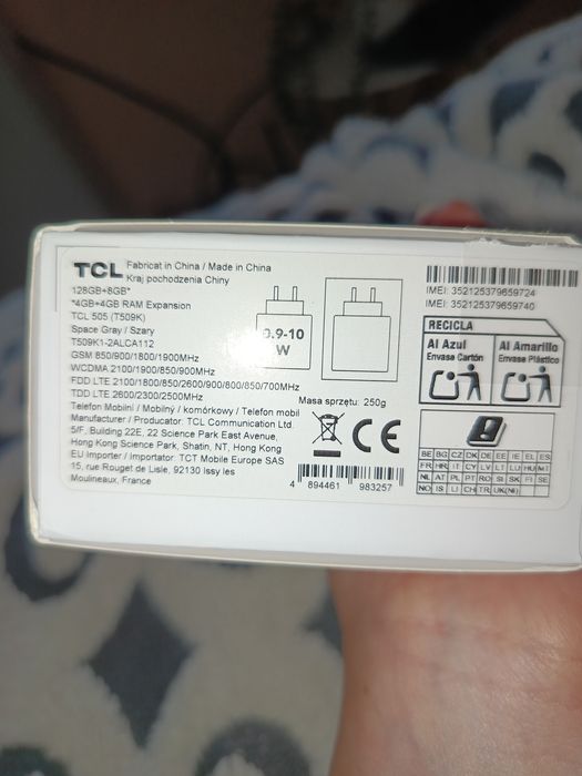 Мобилен телефон TCL 505
