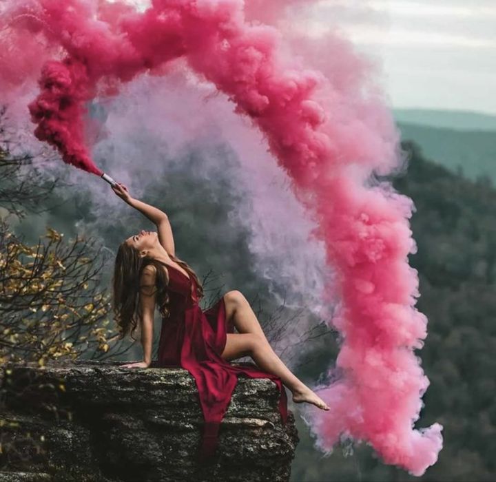 Цветной дым Астана Гендер пати Салюты