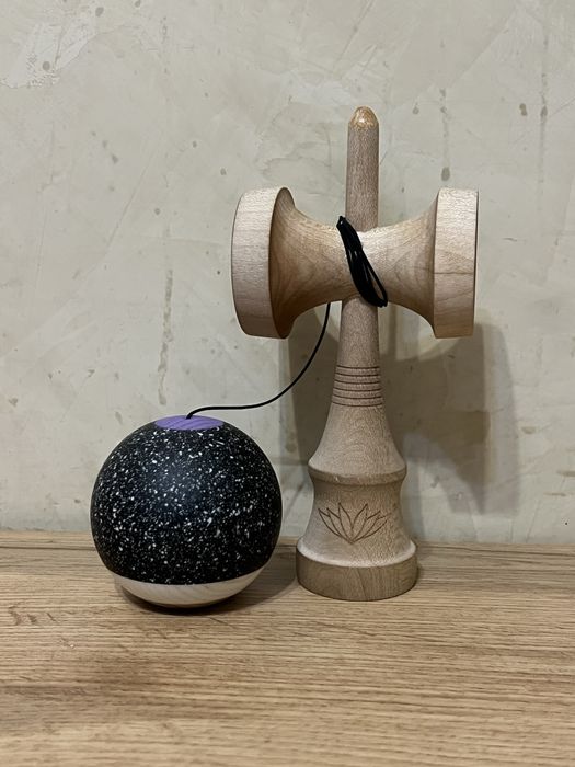 Kendama Lotus x Okendama