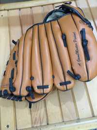 Ръкавица за бейзбол