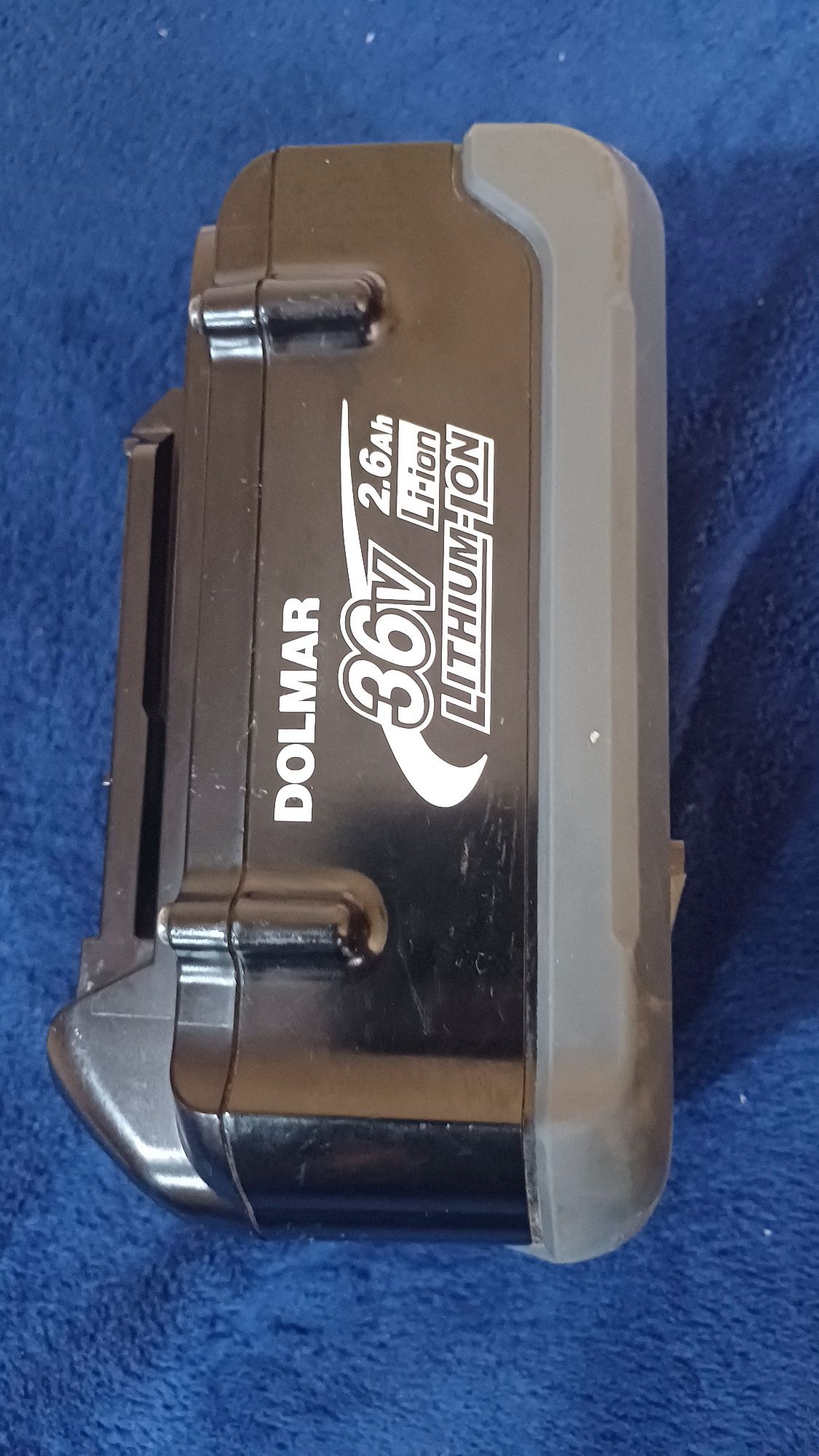 Vând două acumulatoare 36v 2.6Ah