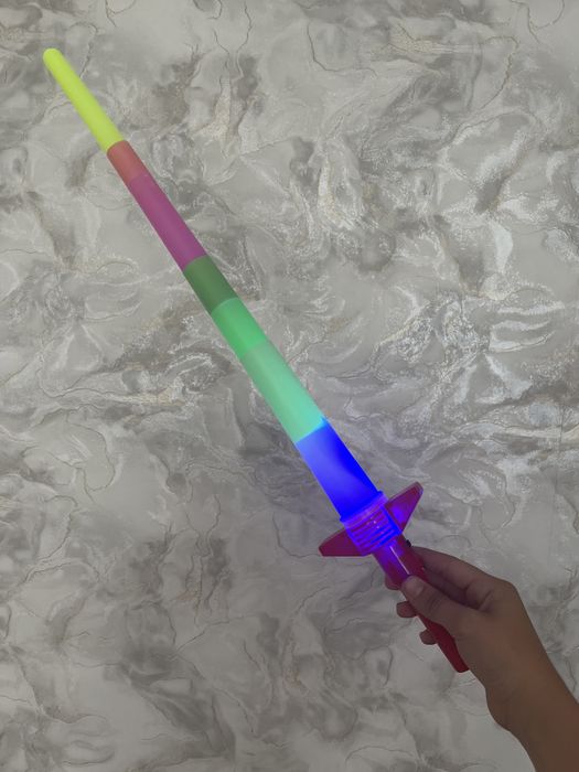 Продам светящийся складной меч