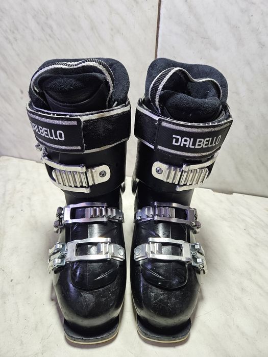 Clapari ski schi  Dalbello  mondo  23,5 corespunde mărimii 36-37