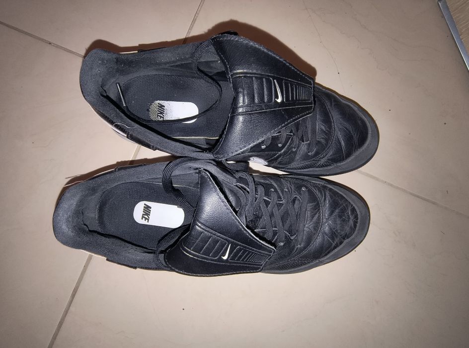 NIKE THE PREMIER III TF Shoes футболни стоножки 41 номер
Turf Low-Top