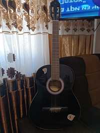 Акустическая гитара Yamaha FC3900