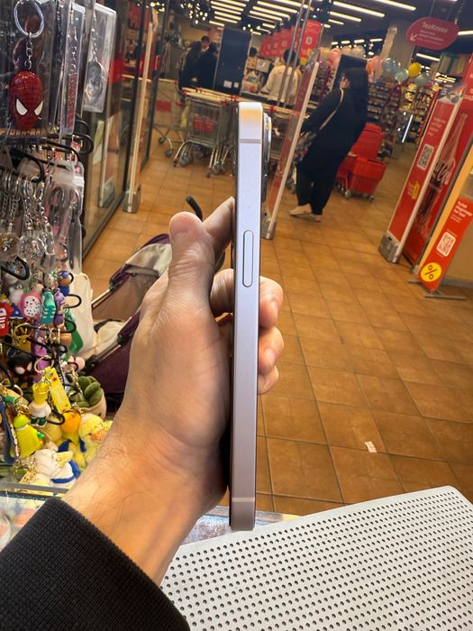 iPhone 14 128GB в идеальном состояние