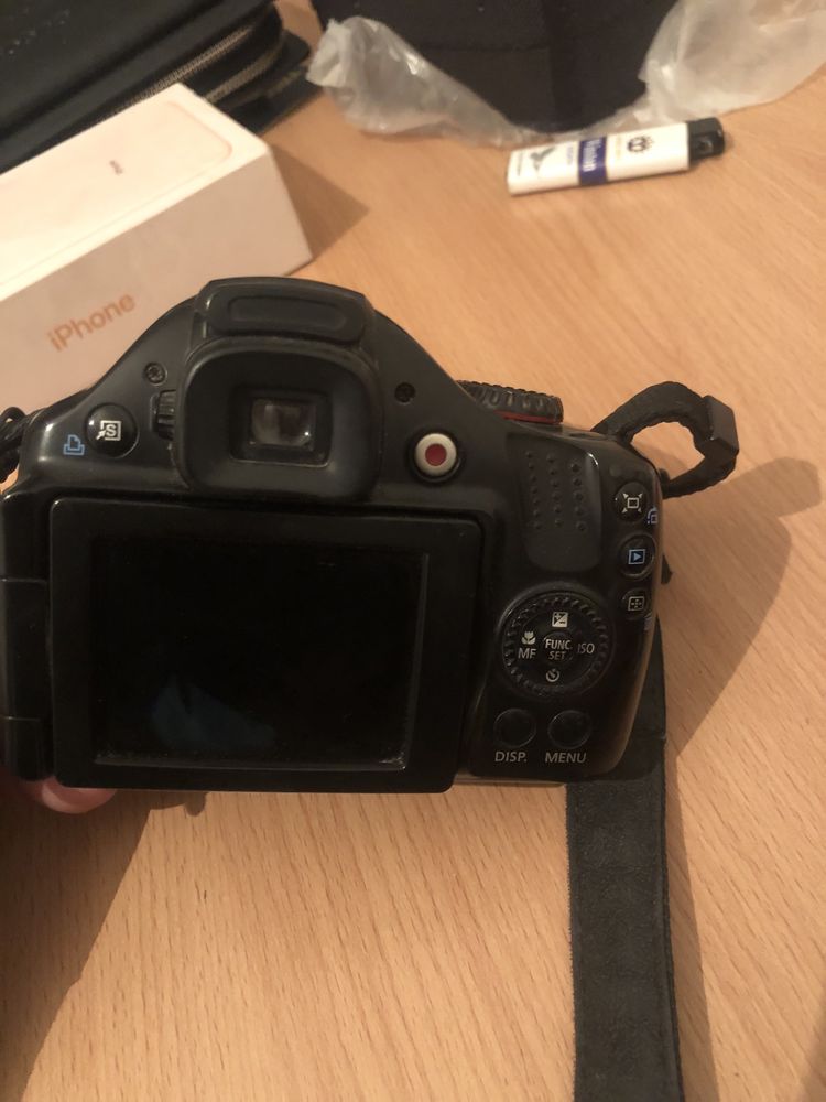 Canon sx30 is foto camera