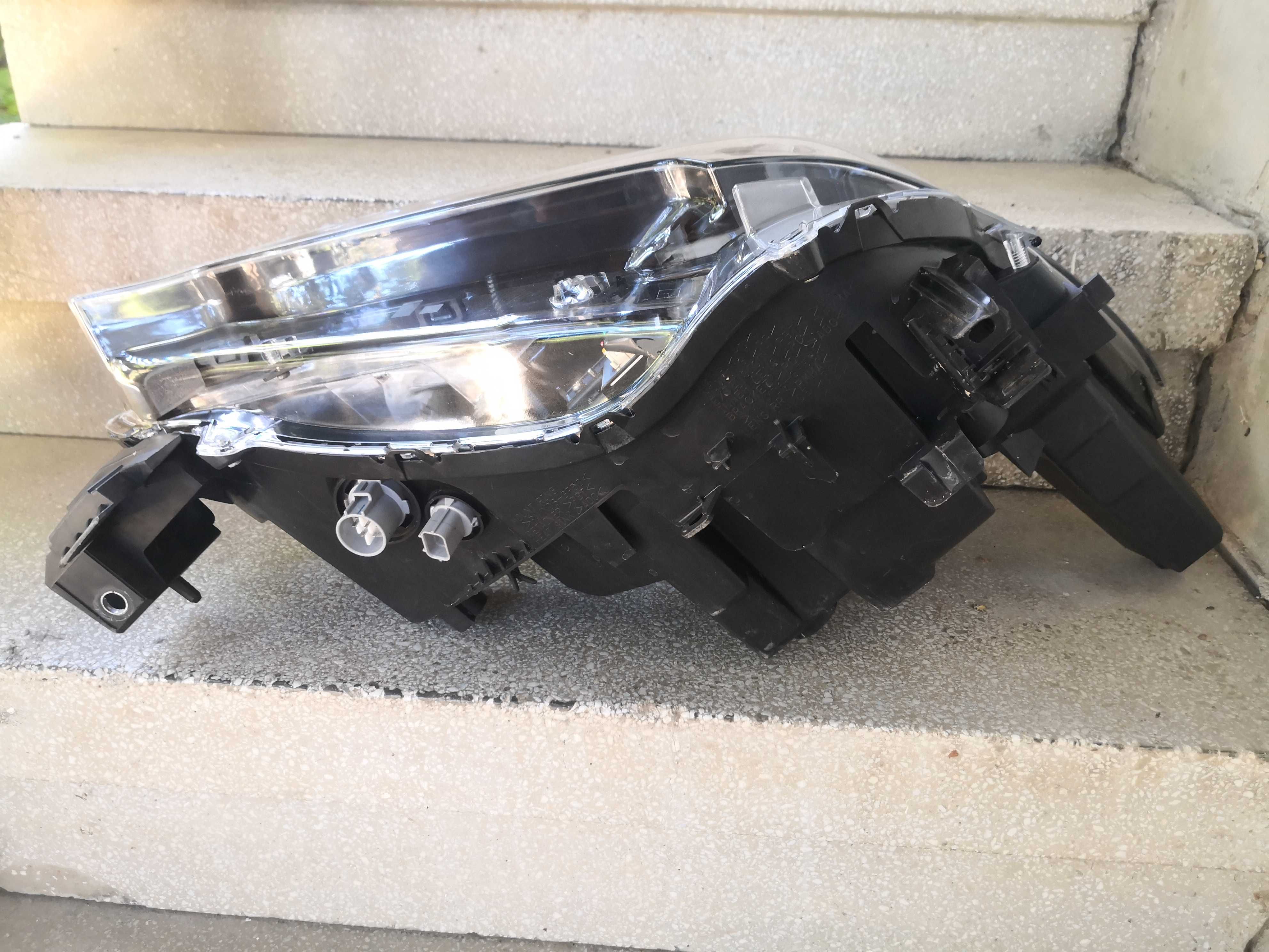 Фар Mazda CX5 FULL LED ляв/Фар Мазда ЦХ5 LED Оригинален