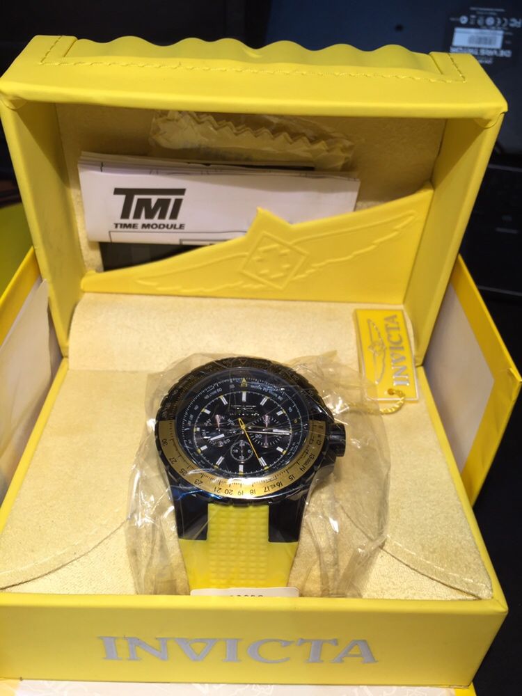 Часовник Invicta Aviator 50mm Black/Yellow Silicone band