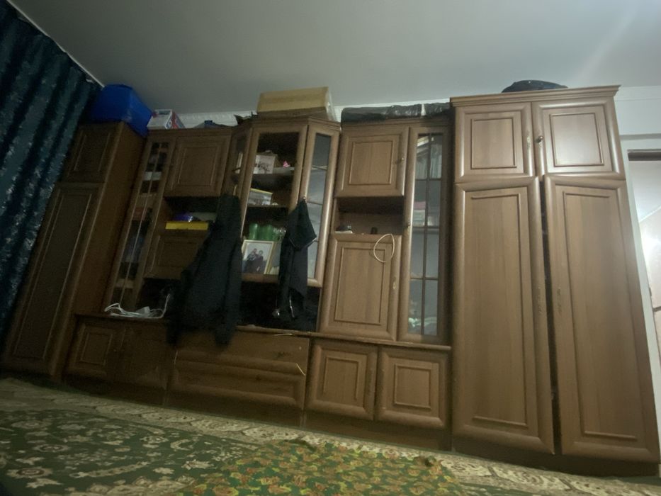 Мебель для гостиной шкаф