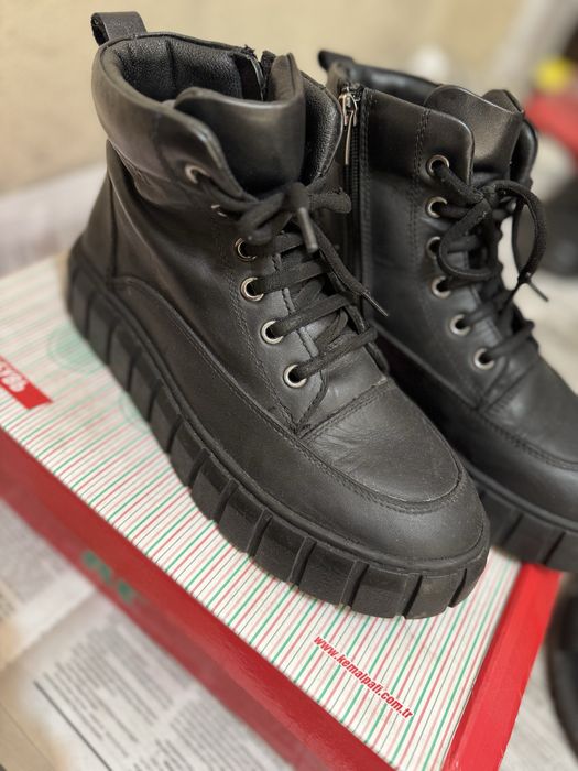 Осенние ботиночки 38 размера, качества хорошее