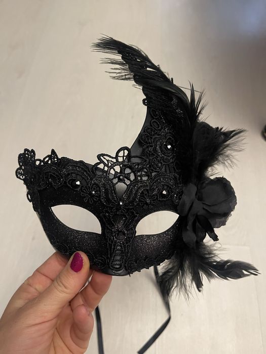 Маска за хелоуин