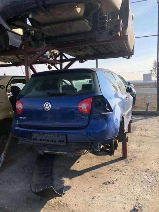 Dezmembrez Vw Golf 5 1.4 - 1.6 - 1.9 - 2.0 TDI