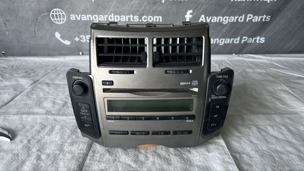 Радио и CD Toyota Yaris 2