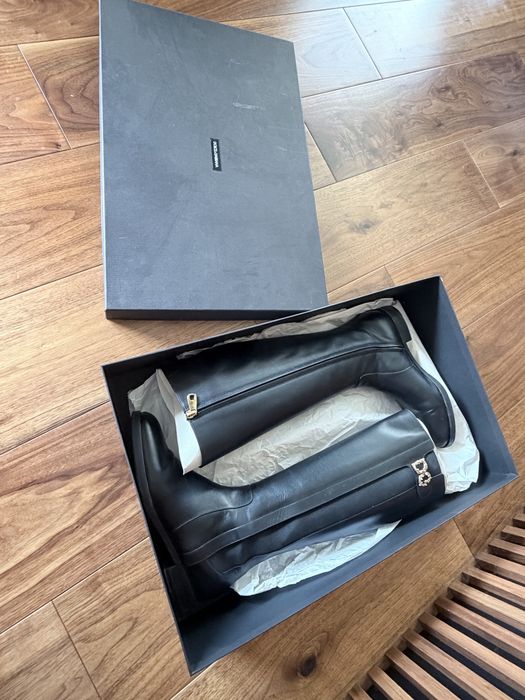 Уникален ботуш D&G носен няколко пъти