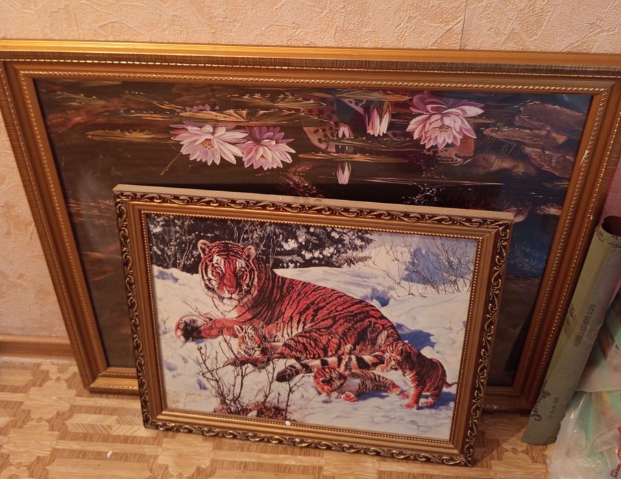 Картины разные ручной работы