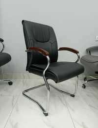 Офисное кресло модель Лехи