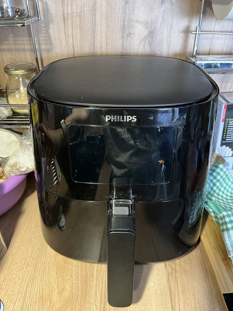 Airfryer Philips Essential XL, inca in garantie