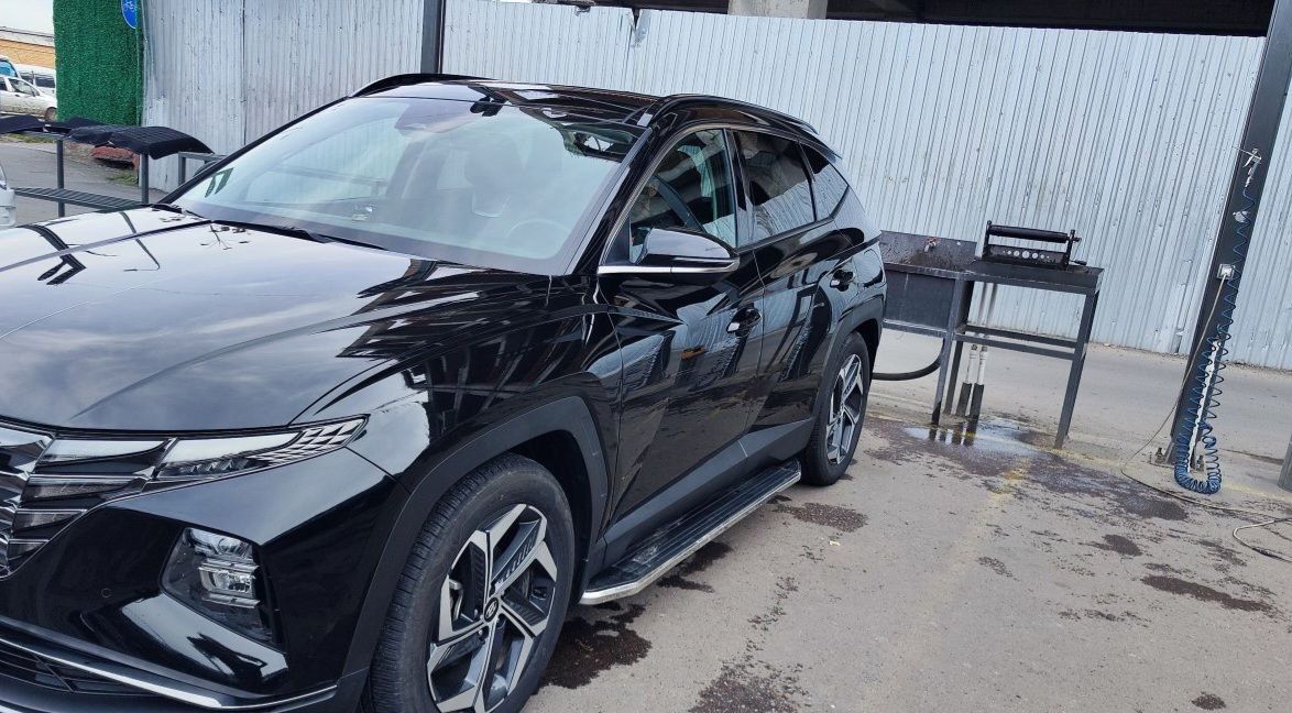 Продажа автомобиля Хундай Туксон . 2.5 мотор . Энг фулл позицияси