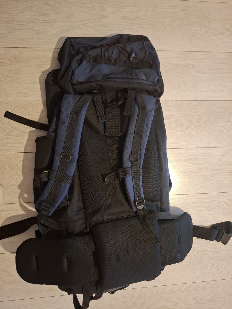 Vand rucsac drumetie Adventurer capacitate mare( 88L)