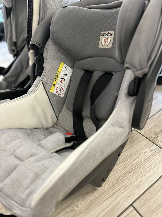Pachet: cariucior Peg Perego 3in1, scaun auto isofix, cadita cu suport