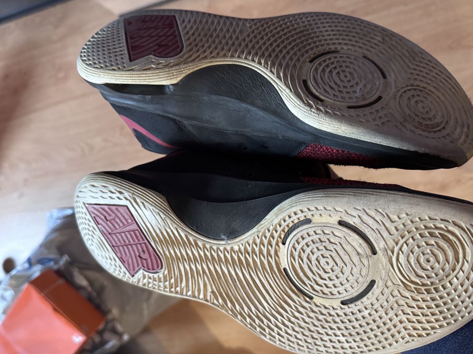 Оригинални маратонки Nike Air Versitile 3 - 43 номер