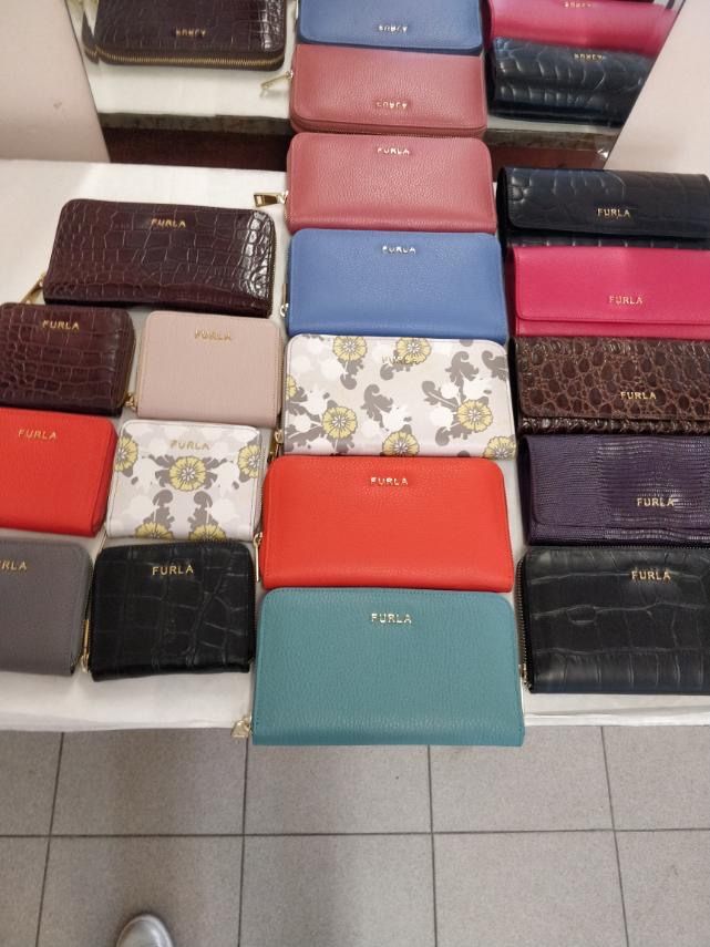 Портмонета Furla