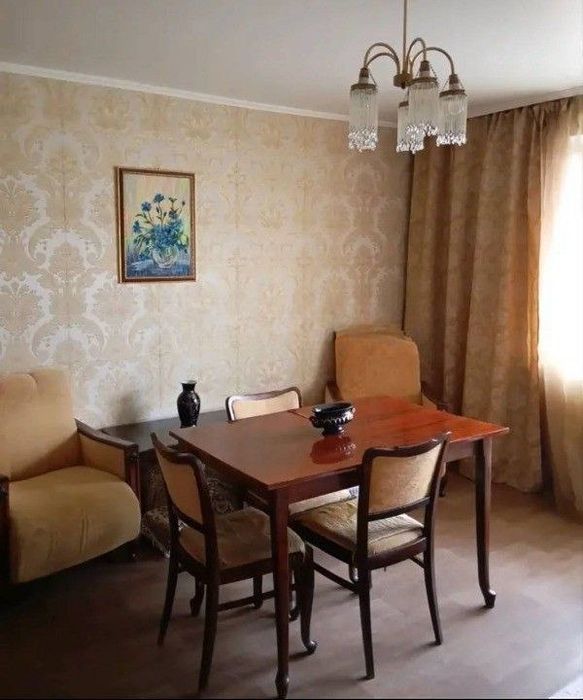 Продам двухком квартиру