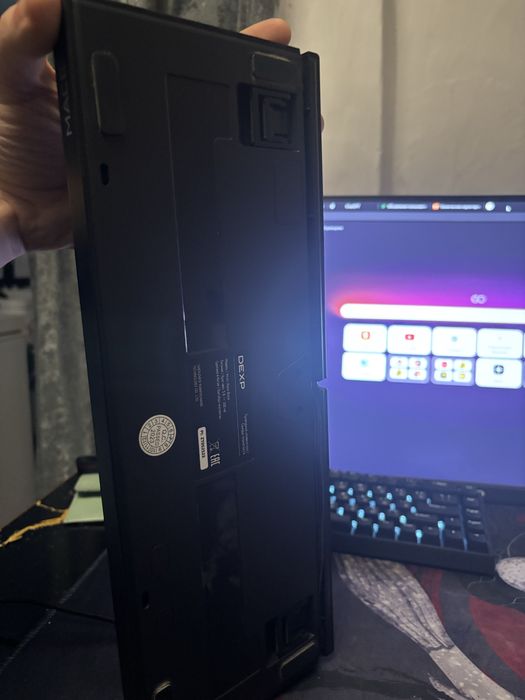 Продам клавиатуру