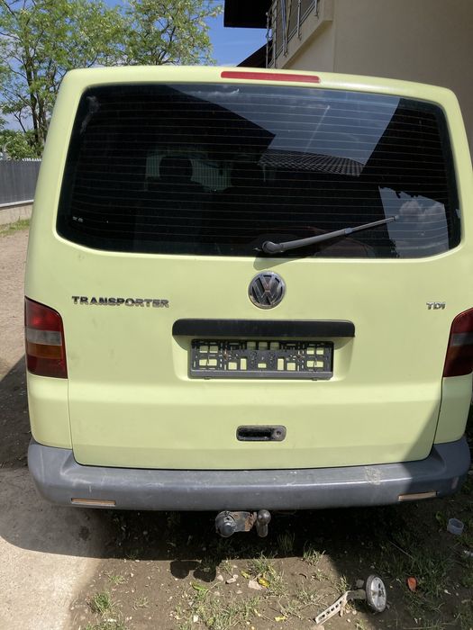 Dezmembrez vw t5 motor 1,9 tdi -105 cp