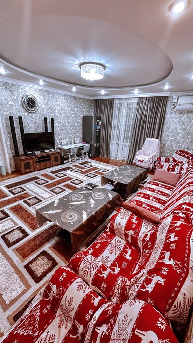 Сдается в Аренду на хумо арена, 3/5/5 с лифтом, кирпич