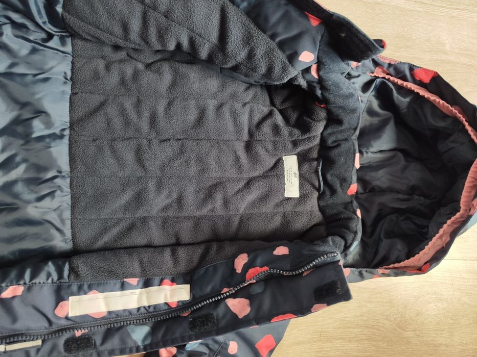 Чисто ново яке H&M размер 98/104