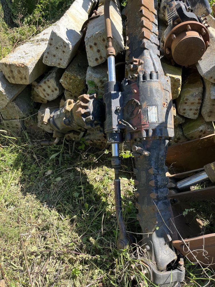 Vând pompa hidraulică Rexroth si punte manitou Spencer