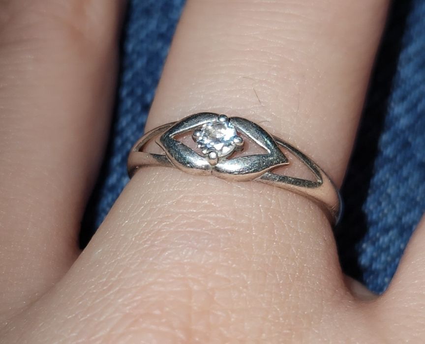 Серебряное кольцо