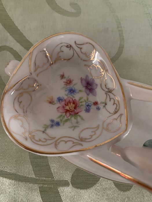 Порцеланова българска фигурка СИП