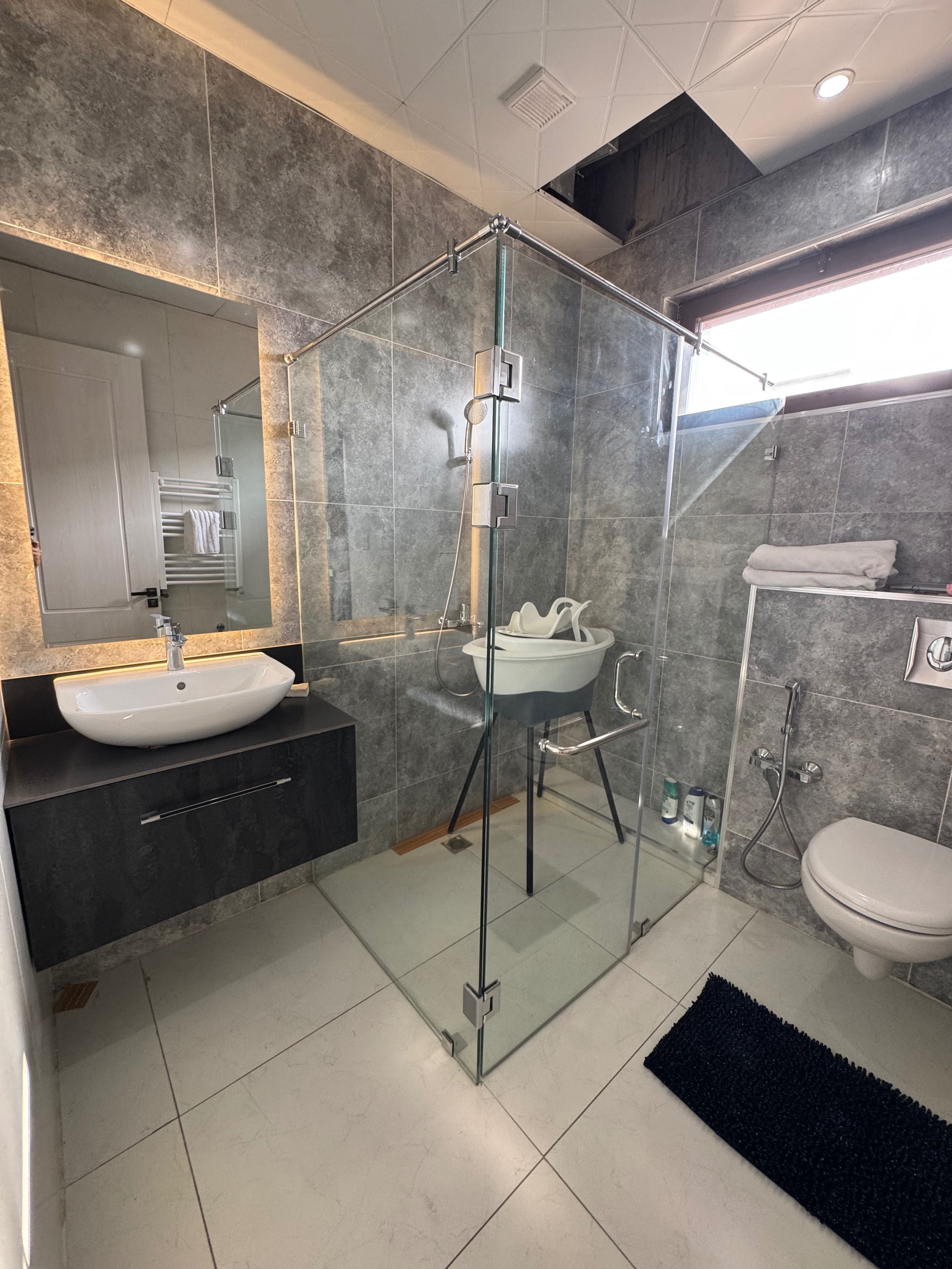 Сдам в аренду 3-к кварт 110 м.кВ. новострой FAZO AVENU