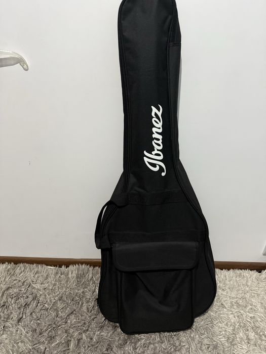 Chitara acustica