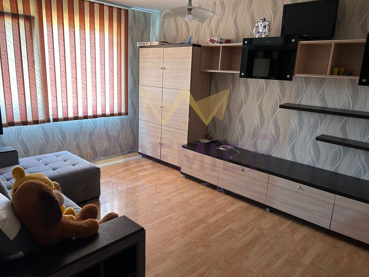 Продава се Двустаен апартамент в Добрич, Балик - 62 кв.м за 963 €/кв.м - Снимка #2