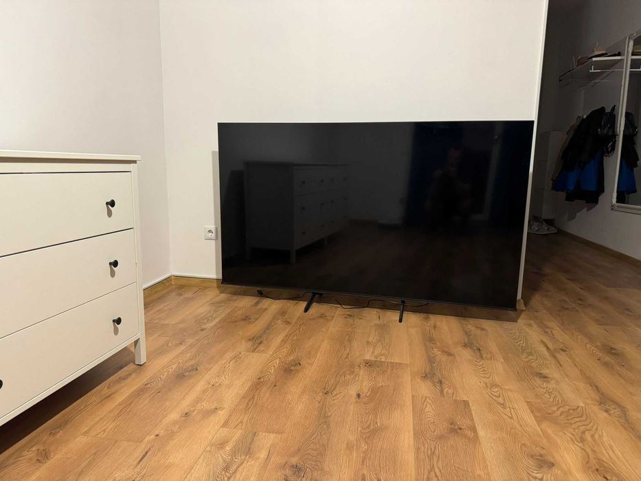 Vând televizor LED Smart Ultra HD 4K – 189 cm
