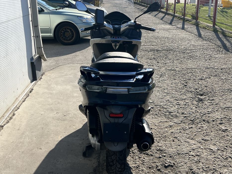 Piaggio x10 125 cm scuter categoria B 1 proprietar inmatriculat Ro