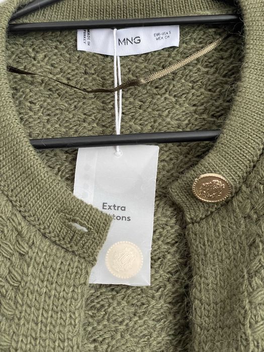 Тъмнозелена жилетка MANGO