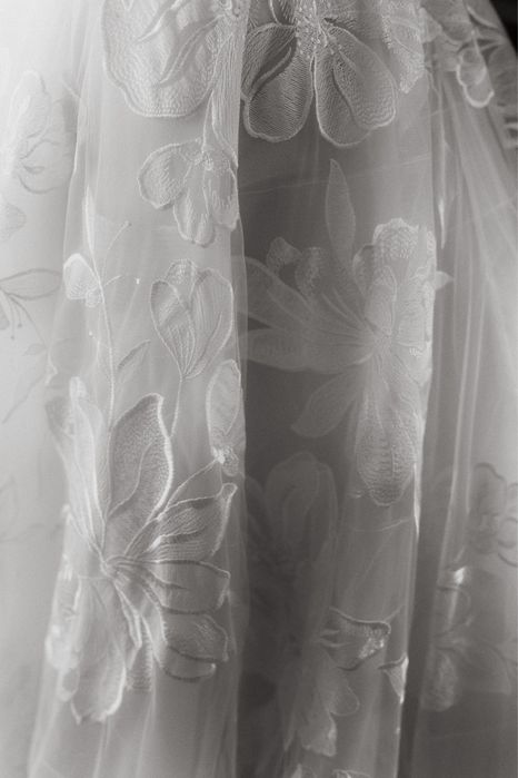 Rochie de mireasă și voal