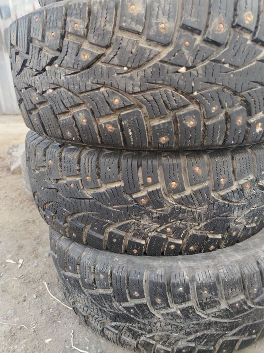 Зимняя шипованная резина р14