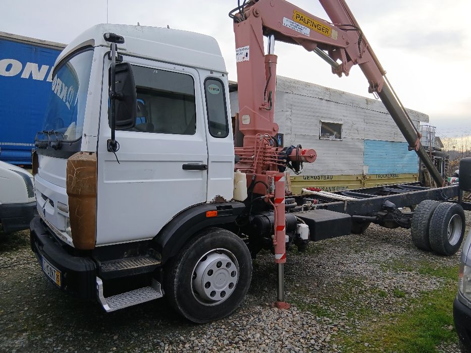 Renault midlum  cu macara vand sau schimb