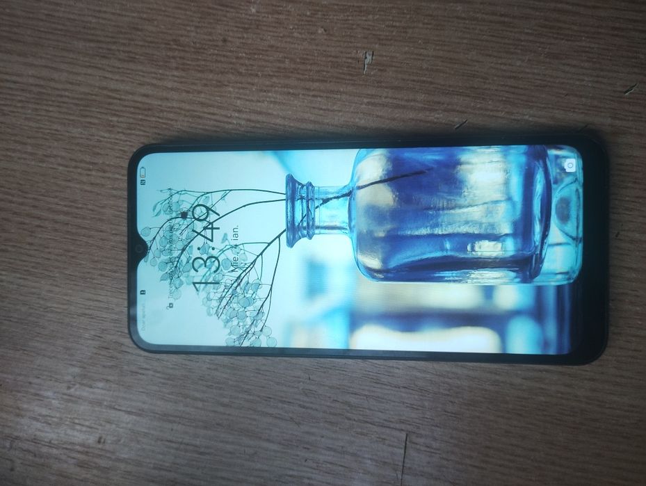 Anunț 2 telefoane la preț de 450 lei