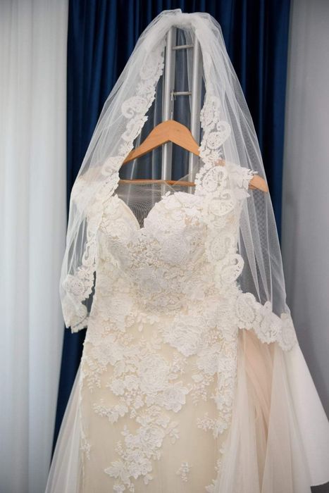 Rochie mireasa mărimea s-m.