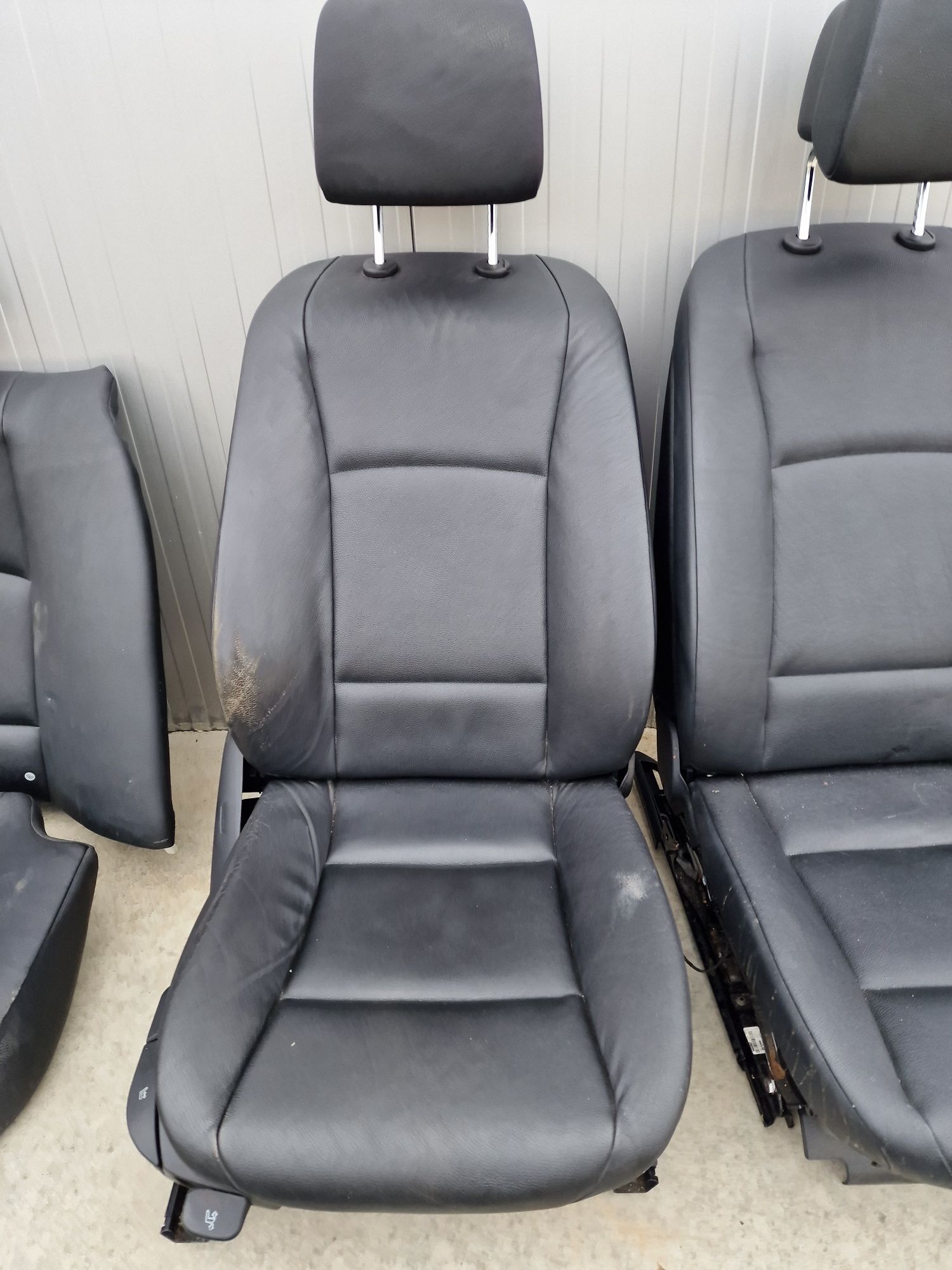 Interior scaune bancheta piele neagră cu încălzire fata bmw f10