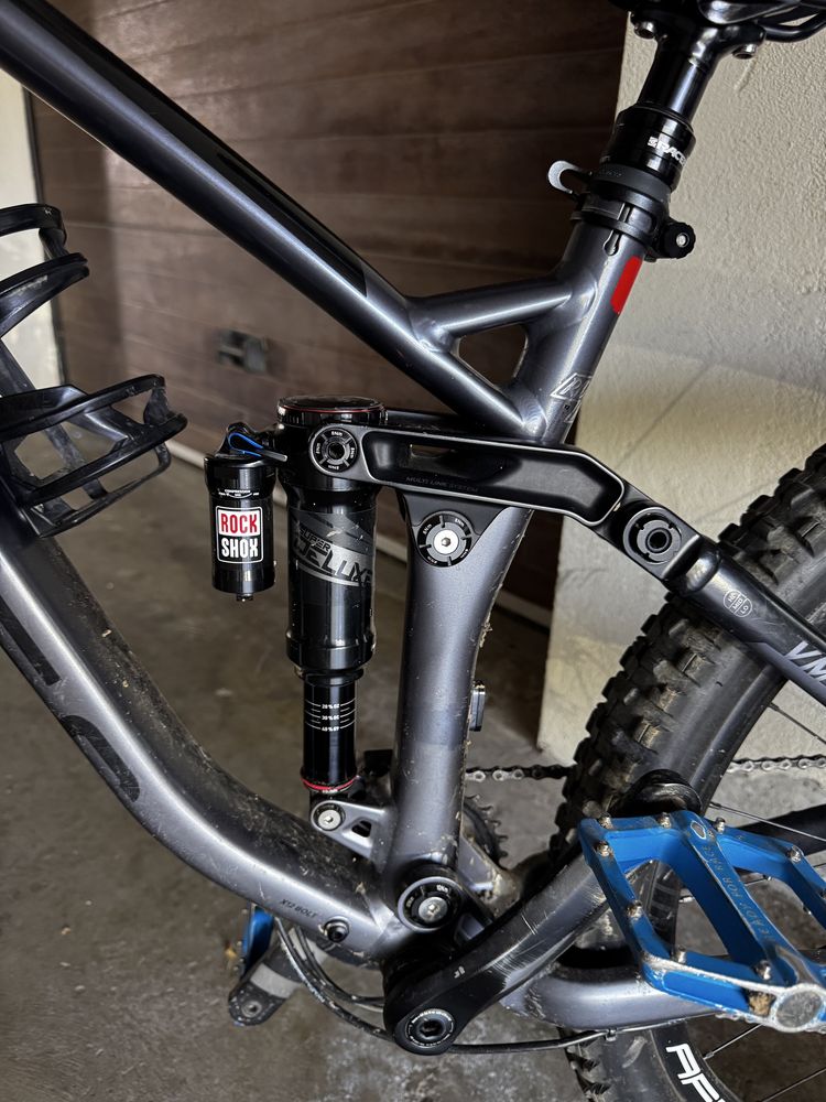 Vand bicicleta full suspension marime S