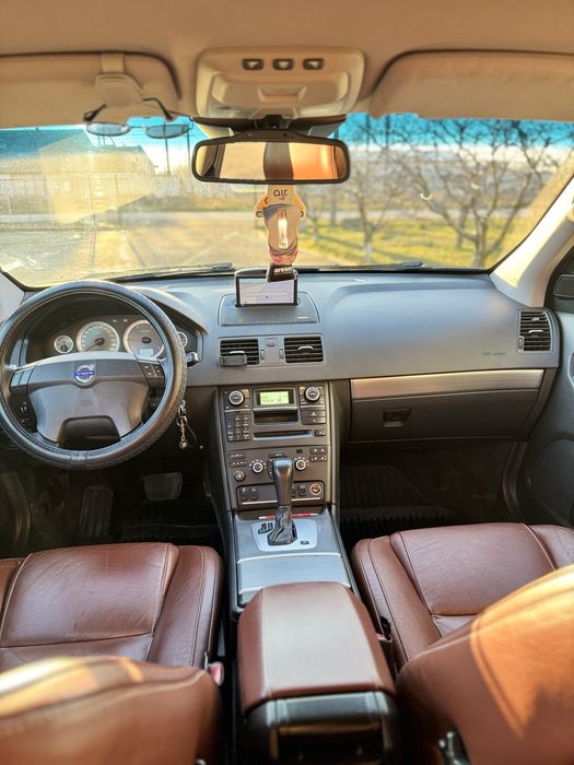 VOLVO XC90 2.4 - D5